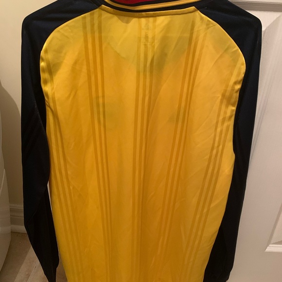BNWT Adidas Arsenal Icons Long Sleeve jersey size Small - Picture 2 of 3
